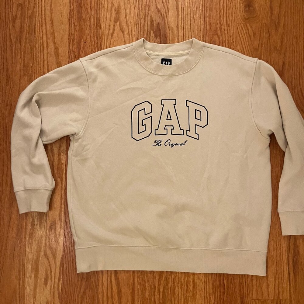 Beige Gap Crewneck